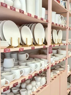 Photo des pièces de céramique à peindre